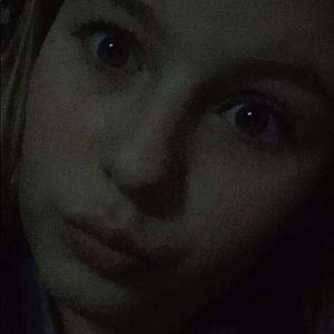 Meet your Posher, Khloe